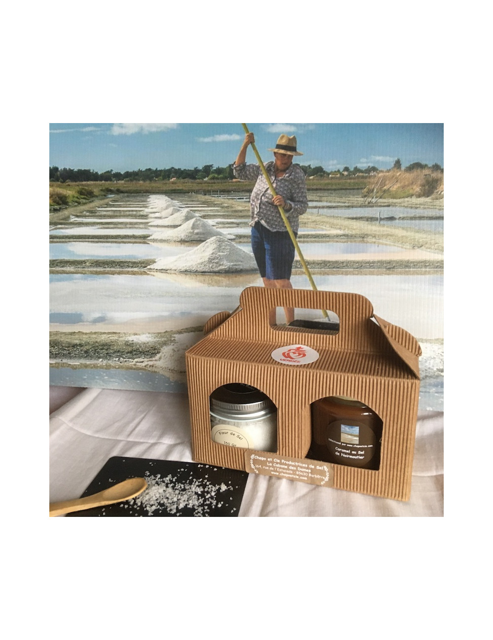 COFFRET DUO ECOBAG 1 pot de caramel 225gr et 1 pot de fleur de sel nature de 150gr net 1 pelle en bambou